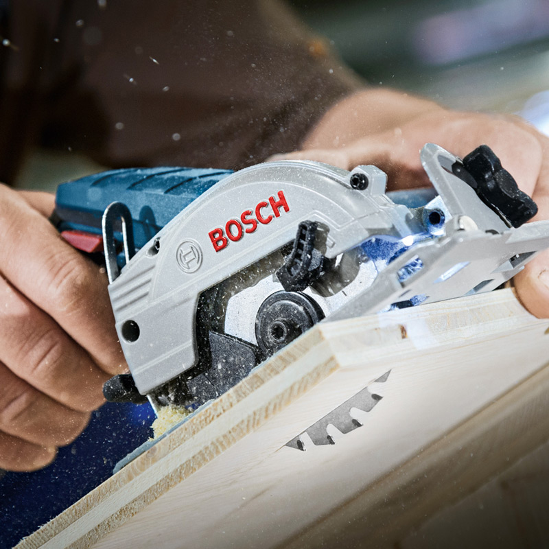 منشار دائري كهربائي BOSCH GKS  - مراجعة Woodworking Saw وسعره