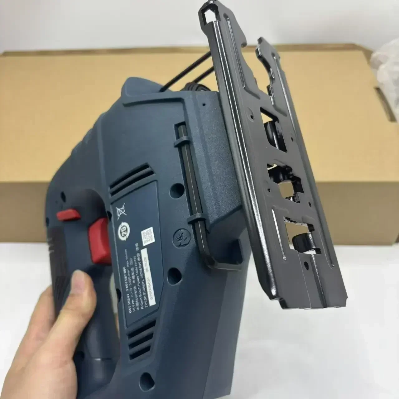 منشار كهربائي احترافي بوش GST  - مراجعة Woodworking Saw وسعره